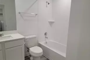 2819 Milton Ldg Ln, Houston, TX 77051 - Photo 9