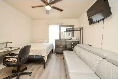 8100 Creekbend Dr #120, Houston, TX 77071 - Photo 11