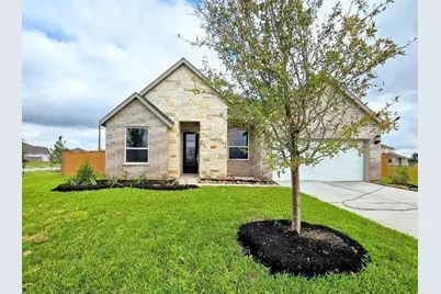 1050 Oakhurst Drive, Dayton, TX 77535 - Photo 1