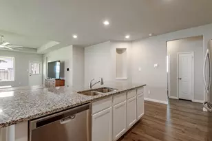 111 Pronghorn Dr, Huntsville, TX 77320 - Photo 9