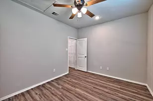 11552 Persimmon St, Willis, TX 77318 - Photo 17