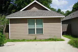 11552 Persimmon St, Willis, TX 77318 - Photo 1