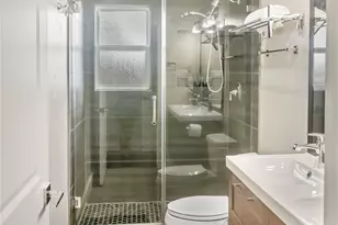 210 Marathon St, Houston, TX 77018 - Photo 9