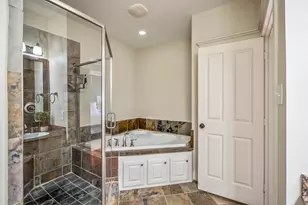 905 W 23rd St, Houston, TX 77008 - Photo 37