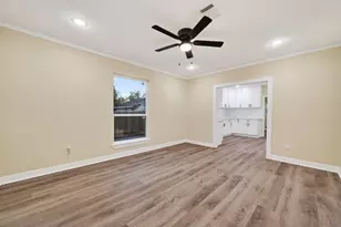 2725 Avenue F, Rosenberg, TX 77471 - Photo 3
