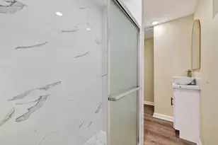 2725 Avenue F, Rosenberg, TX 77471 - Photo 9