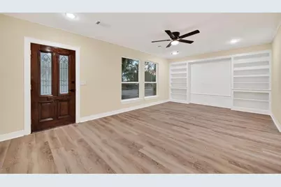 2725 Avenue F, Rosenberg, TX 77471 - Photo 3