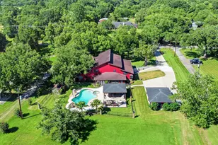 2803 County Rd 145, Alvin, TX 77511 - Photo 47