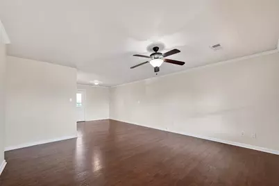 11 Highland Drive, Hitchcock, TX 77563 - Photo 9