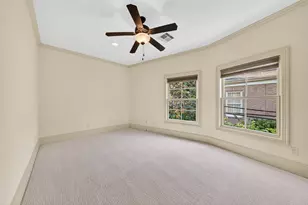 2400 Avalon Pl, Houston, TX 77019 - Photo 29