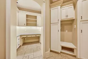 2400 Avalon Pl, Houston, TX 77019 - Photo 15
