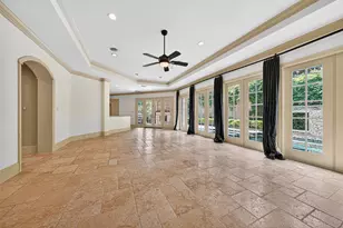 2400 Avalon Pl, Houston, TX 77019 - Photo 9