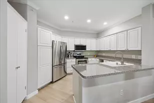 2100 Welch St, Houston, TX 77019 - Photo 3