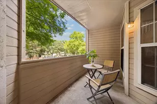 2100 Welch St, Houston, TX 77019 - Photo 15