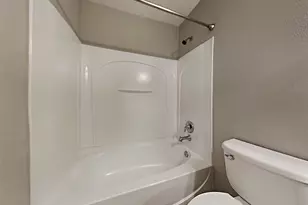 1002 Honeysuckle Vine Dr, Rosenberg, TX 77469 - Photo 9
