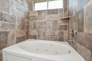 9039 Martin Heights Dr, Houston, TX 77031 - Photo 13