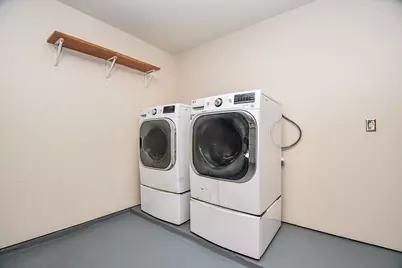 9039 Martin Heights Drive, Houston, TX 77031 - Photo 17