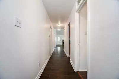 9039 Martin Heights Drive, Houston, TX 77031 - Photo 7