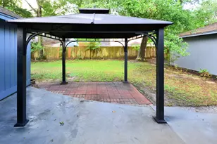 2402 River Village Dr, Houston, TX 77339 - Photo 35