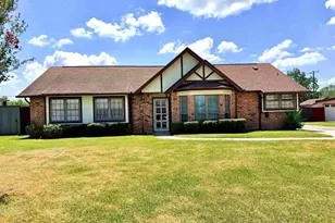 509 Donna Ct, Port Neches, TX 77651 - Photo 1