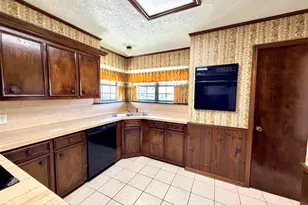 509 Donna Ct, Port Neches, TX 77651 - Photo 7