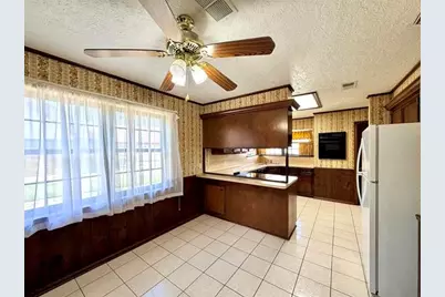509 Donna Court, Port Neches, TX 77651 - Photo 9