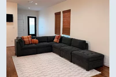 90 Burress St, Houston, TX 77022 - Photo 5