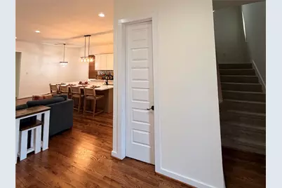 90 Burress St, Houston, TX 77022 - Photo 9