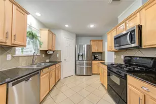 402 Hurstshire Bend, Katy, TX 77494 - Photo 7