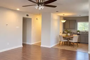 9 Wolfhound Ln, The Woodlands, TX 77380 - Photo 11
