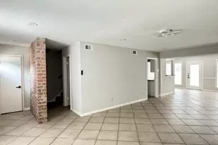 1605 W Sam Houston Pkwy S, Houston, TX 77042 - Photo 3