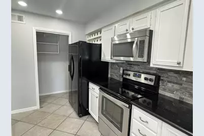 1605 W Sam Houston Parkway S, Houston, TX 77042 - Photo 9