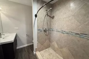 1605 W Sam Houston Pkwy S, Houston, TX 77042 - Photo 19