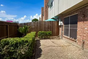 1605 W Sam Houston Pkwy S, Houston, TX 77042 - Photo 21