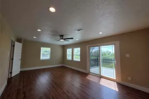 16406 Brook Forest Dr, Houston, TX 77059 - Photo 33