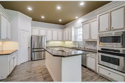13514 Broadmeadow Lane, Houston, TX 77077 - Photo 19