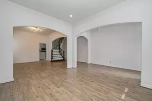 13514 Broadmeadow Ln, Houston, TX 77077 - Photo 11
