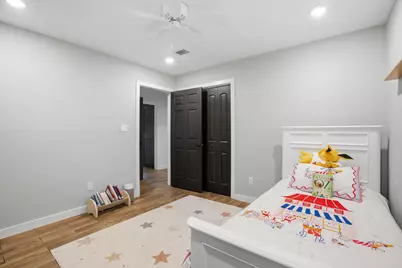 10711 Sageberry Drive, Houston, TX 77089 - Photo 15