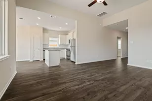 680 Rusted Spur Wy, Waller, TX 77484 - Photo 5