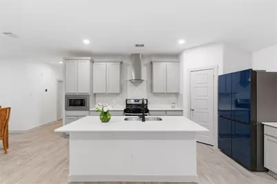 12706 Spitalfield Way, Houston, TX 77047 - Photo 13