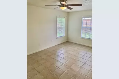 512 Wilmington Drive, Bellaire, TX 77401 - Photo 9