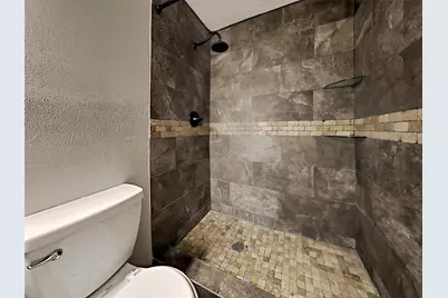5307 Derbyshire Drive, Katy, TX 77493 - Photo 9