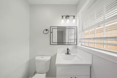 6219 Simsdale Street, Houston, TX 77087 - Photo 13