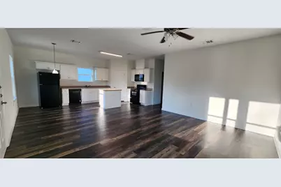 6206 Lacey Oak Drive, Hitchcock, TX 77563 - Photo 3