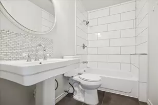 7933 Elwood St, Houston, TX 77012 - Photo 13