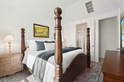 11915 S Pavillion Drive, Mont Belvieu, TX 77523 - Photo 17