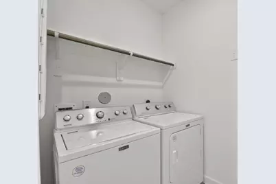 11915 S Pavillion Drive, Mont Belvieu, TX 77523 - Photo 31