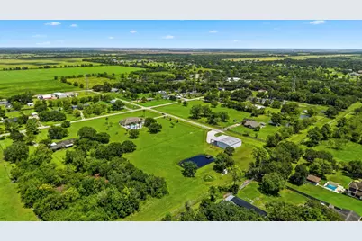835 Hall Road, Alvin, TX 77511 - Photo 45