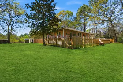 452 Ashley, Livingston, TX 77351 - Photo 19