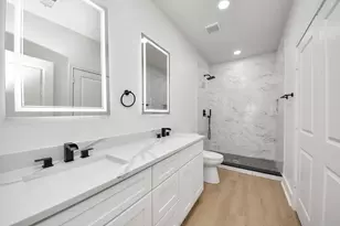 5226 Ricky St, Houston, TX 77033 - Photo 39